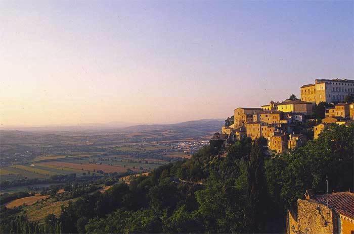 Hotel Tuder Τόντι Εξωτερικό φωτογραφία